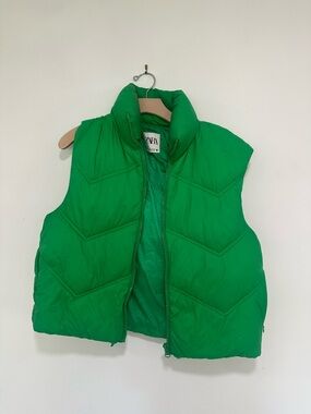 Zara Bright Green Puffer Vest - Women’s size M